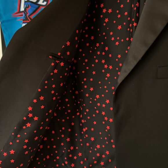 Equipment cropped tuxedo jacket with satin lapel. - Picture 5 of 5